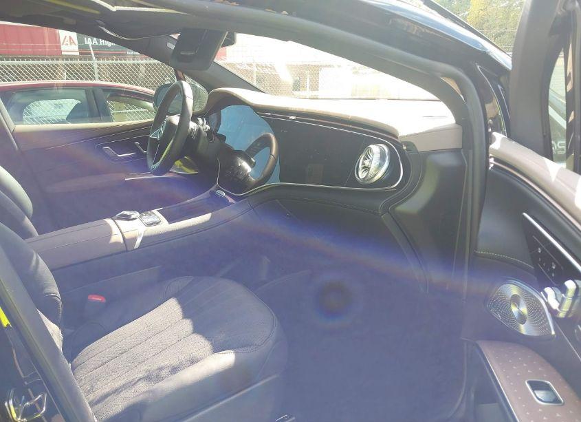 Photo 5 of 2024 Mercedes-benz Eqs 450 SUV (VIN 4JGDM2DBXRA032521)