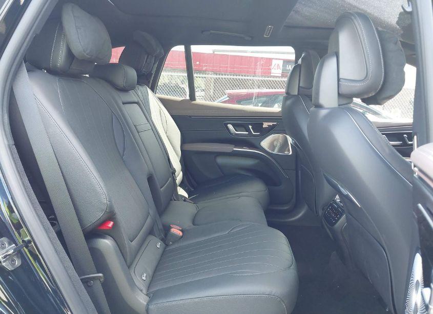 Photo 8 of 2024 Mercedes-benz Eqs 450 SUV (VIN 4JGDM2DBXRA032521)