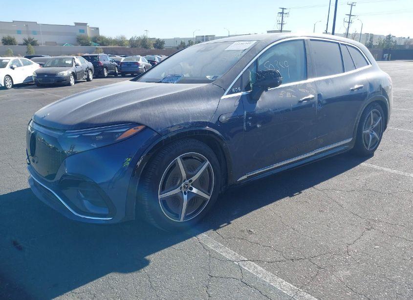 Photo 2 of 2023 Mercedes-benz Eqs 450 SUV 4MATIC (VIN 4JGDM2EB0PA005601)