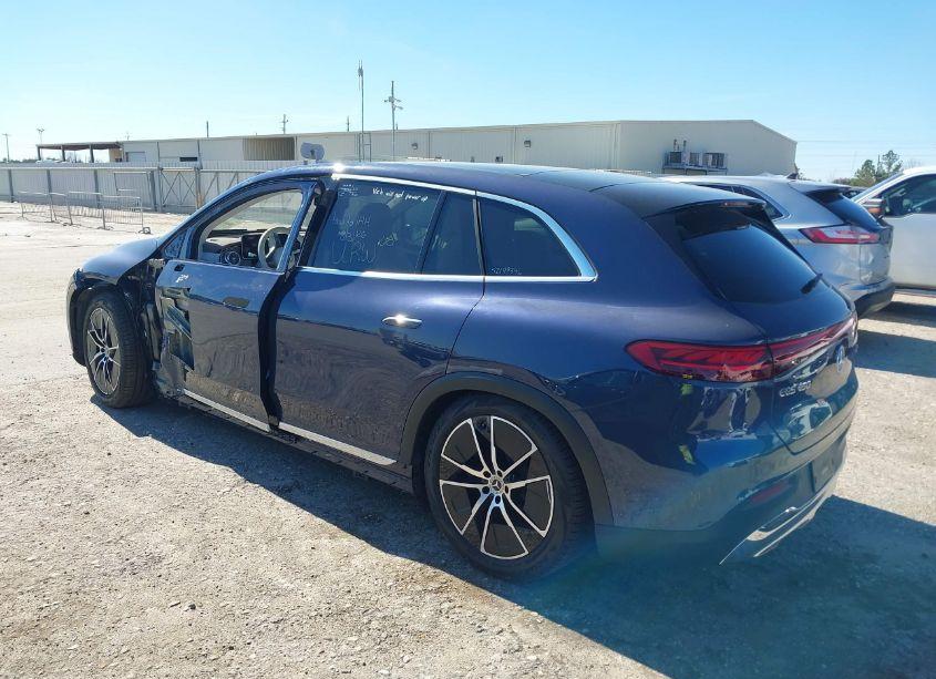 Photo 3 of 2023 Mercedes-benz Eqs 450 SUV 4MATIC (VIN 4JGDM2EB5PA015007)