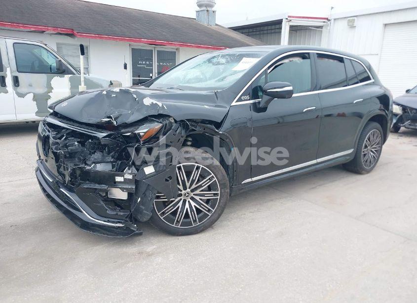 Photo 2 of 2023 Mercedes-benz Eqs 580 SUV 4MATIC (VIN 4JGDM4EB0PA003200)