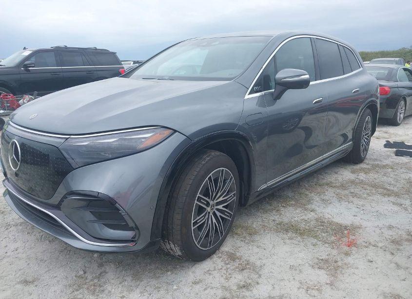 Photo 2 of 2023 Mercedes-benz Eqs 580 SUV 4MATIC (VIN 4JGDM4EB8PA000447)