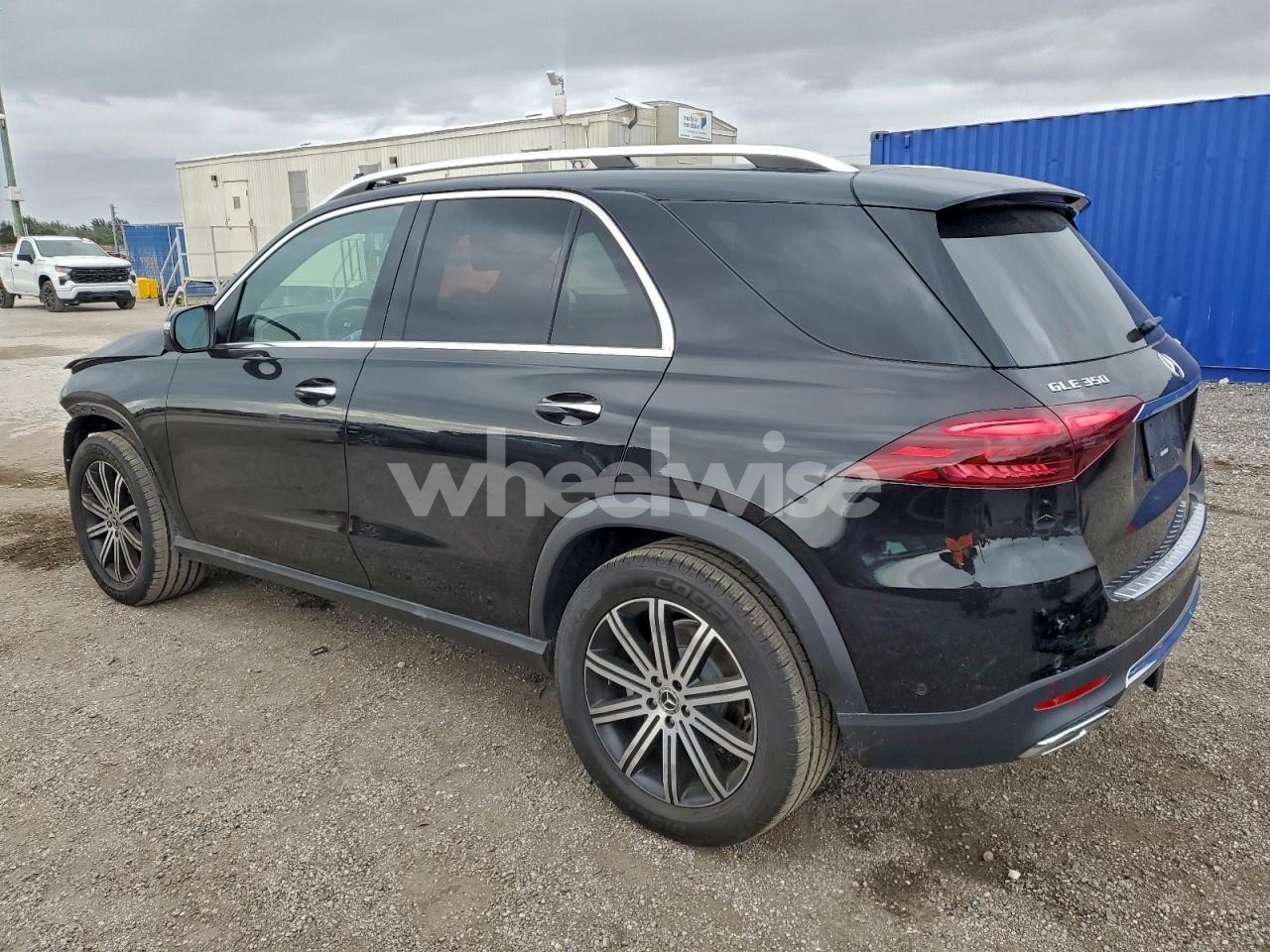 Photo 2 of 2025 MERCEDES-BENZ GLE 350 4MATIC (VIN 4JGFB4FB2SB479772)