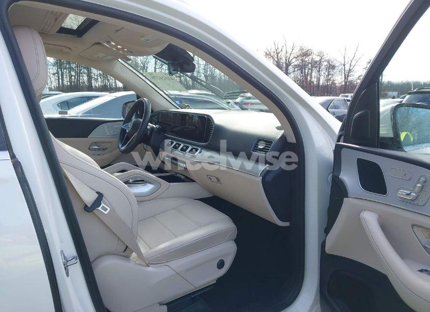 Photo 5 of 2024 Mercedes-benz Gle 350 4MATIC (VIN 4JGFB4FB3RB035097)