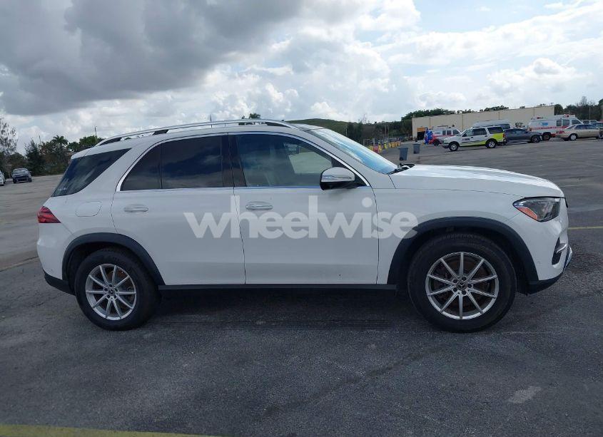 Photo 13 of 2024 Mercedes-benz Gle 350 4MATIC (VIN 4JGFB4FE8RB005071)