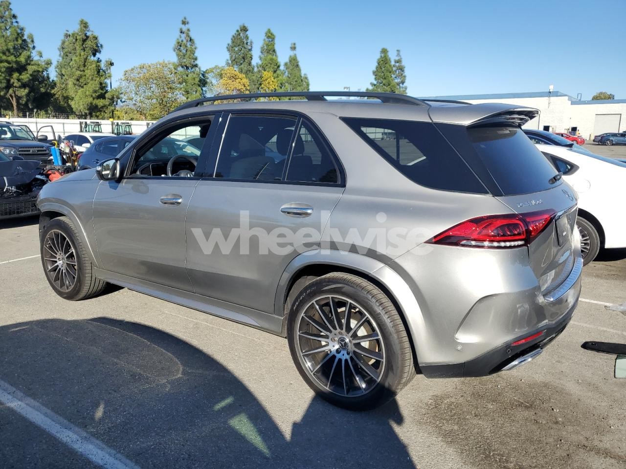 Photo 2 of 2021 MERCEDES-BENZ GLE 350 (VIN 4JGFB4JB4MA324768)