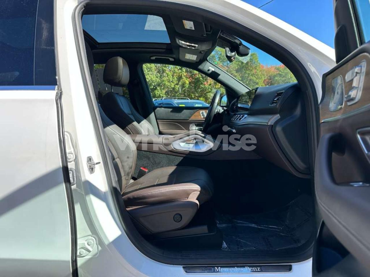 Photo 6 of 2022 MERCEDES-BENZ GLE 350 4MATIC (VIN 4JGFB4KB1NA764222)