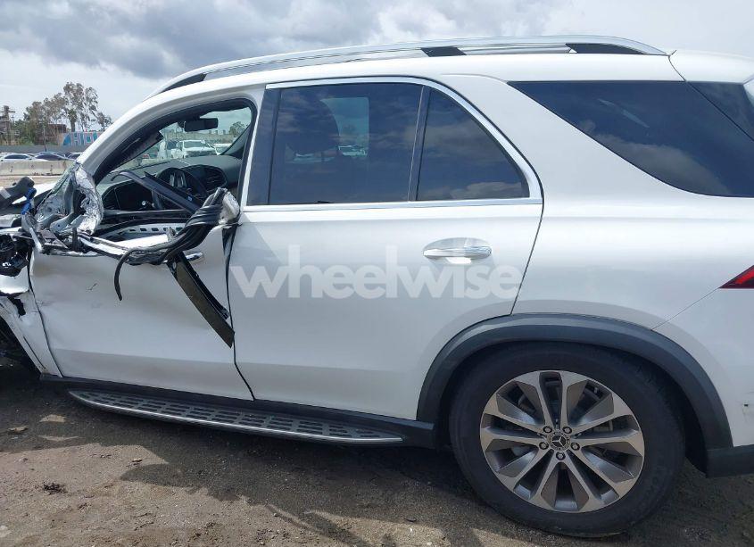 Photo 14 of 2020 Mercedes-benz Gle 350 4MATIC (VIN 4JGFB4KB2LA063217)