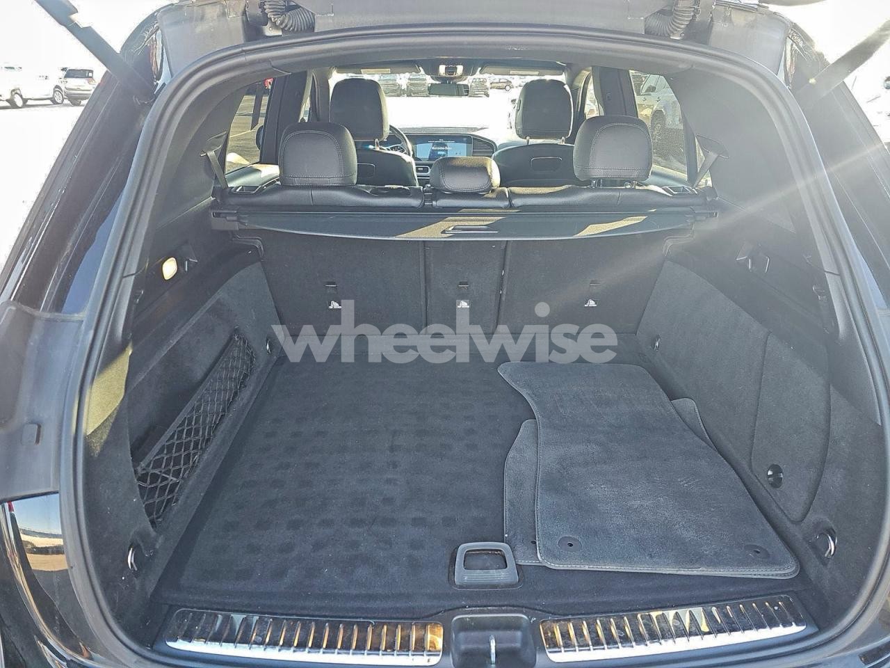 Photo 11 of 2020 MERCEDES-BENZ GLE 350 4MATIC (VIN 4JGFB4KB3LA171555)