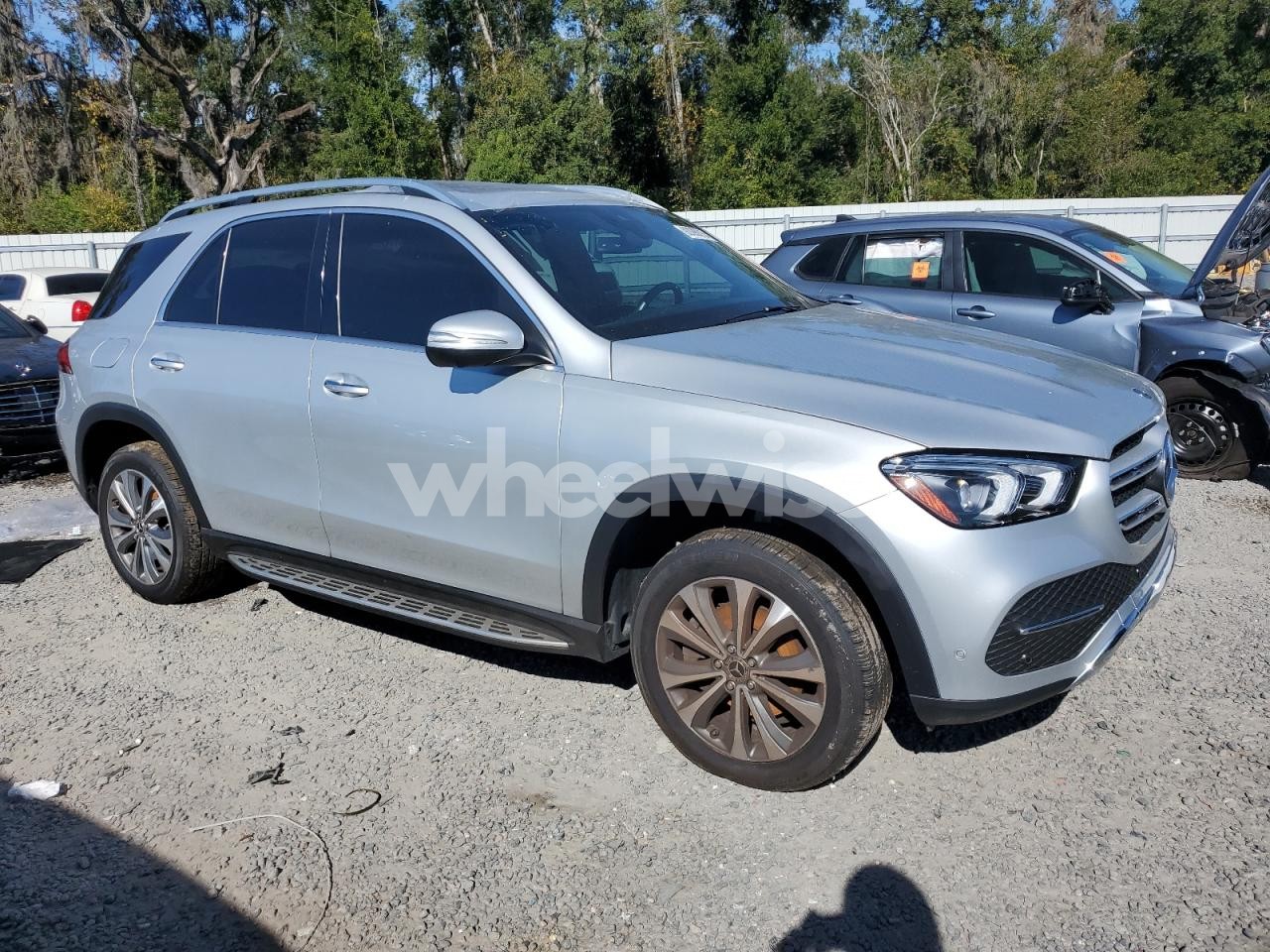Photo 4 of 2020 MERCEDES-BENZ GLE 350 4MATIC (VIN 4JGFB4KB9LA040713)