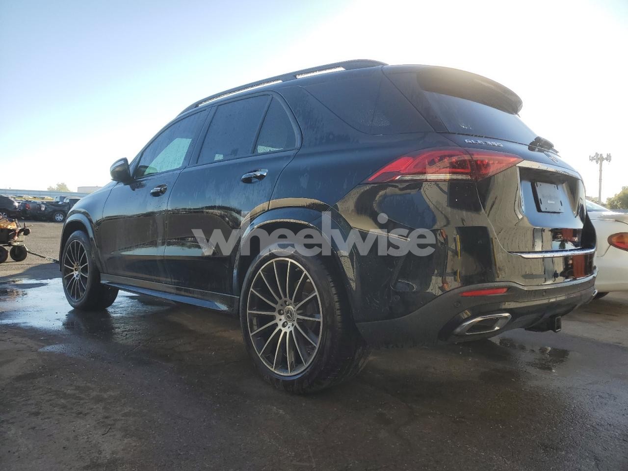 Photo 2 of 2021 MERCEDES-BENZ GLE 350 4MATIC (VIN 4JGFB4KBXMA495281)