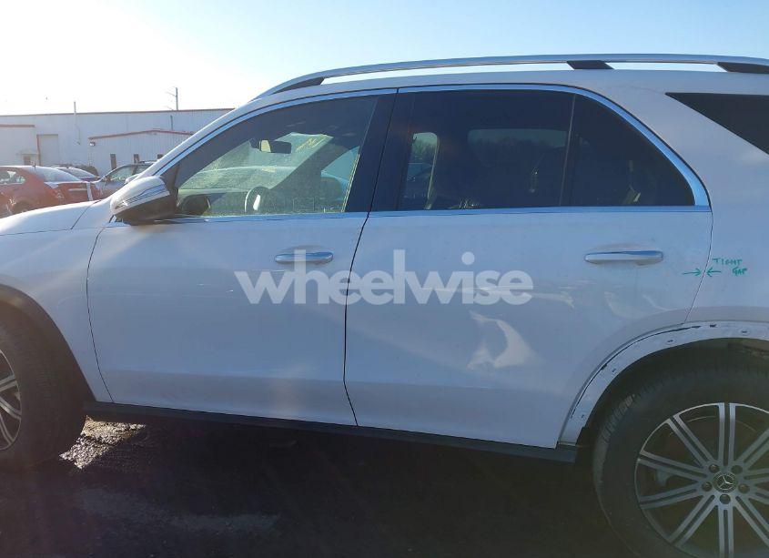 Photo 14 of 2024 Mercedes-benz Gle 450 4MATIC (VIN 4JGFB5KB2RB180482)