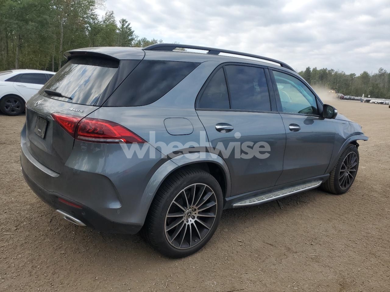 Photo 3 of 2021 MERCEDES-BENZ GLE 450 4MATIC (VIN 4JGFB5KB4MA363669)
