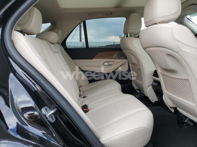 Photo 3 of 2021 MERCEDES-BENZ GLE 450 4MATIC (VIN 4JGFB5KB7MA452409)