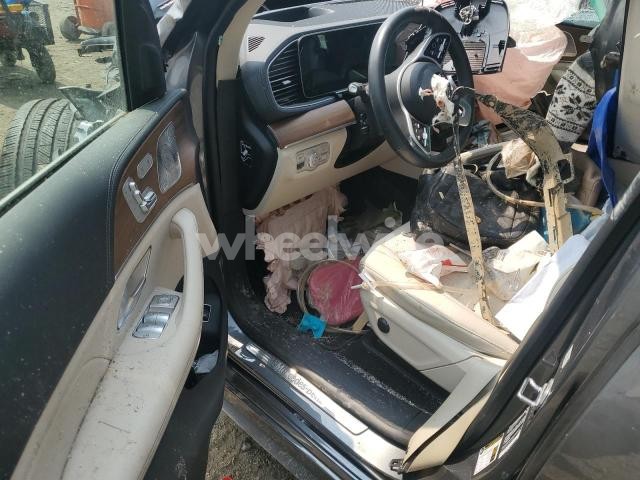 Photo 8 of 2021 MERCEDES-BENZ GLE 450 4MATIC (VIN 4JGFB5KBXMA570888)