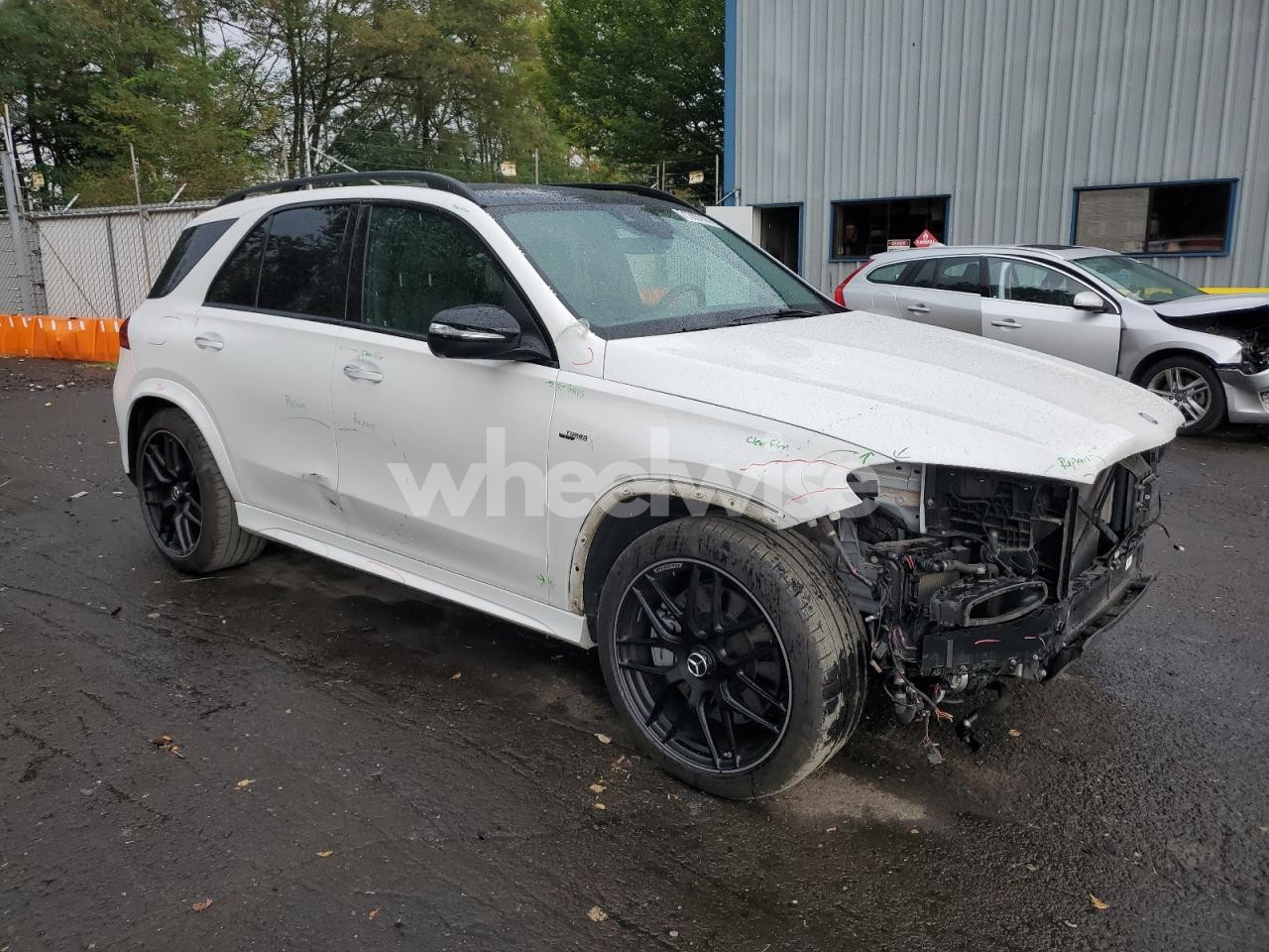 Photo 4 of 2024 MERCEDES-BENZ GLE AMG 53 4MATIC (VIN 4JGFB6BBXRB219230)