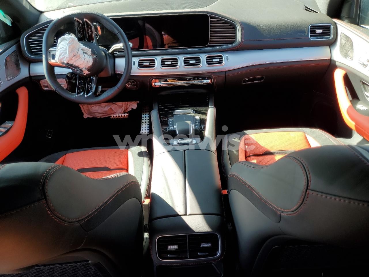 Photo 8 of 2025 MERCEDES-BENZ GLE COUPE AMG 53 4MATIC (VIN 4JGFD6BB3SB399800)