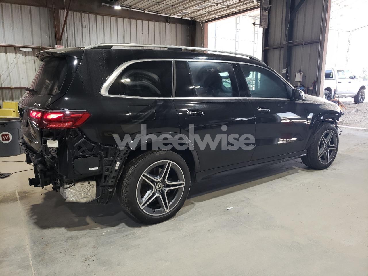 Photo 3 of 2024 MERCEDES-BENZ GLS 450 4MATIC (VIN 4JGFF5KE5RB122249)