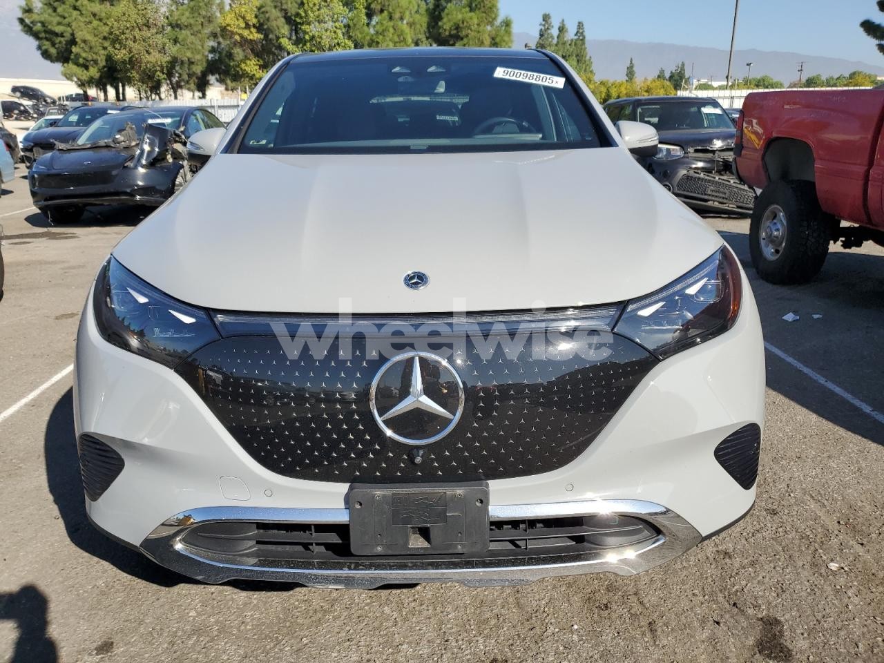 Photo 5 of 2023 MERCEDES-BENZ EQE SUV 350 4MATIC (VIN 4JGGM1CB1PA016522)