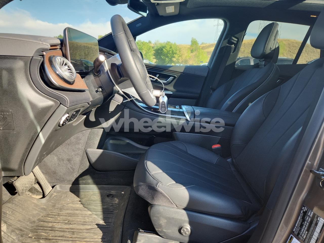 Photo 7 of 2024 MERCEDES-BENZ EQE SUV 350 4MATIC (VIN 4JGGM1CB7RA046515)