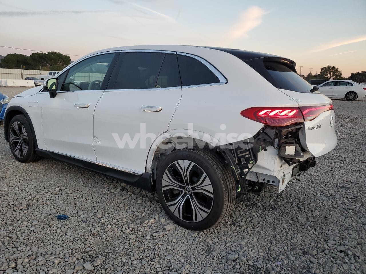 Photo 2 of 2023 MERCEDES-BENZ EQE SUV 350 4MATIC (VIN 4JGGM1CB9PA008944)
