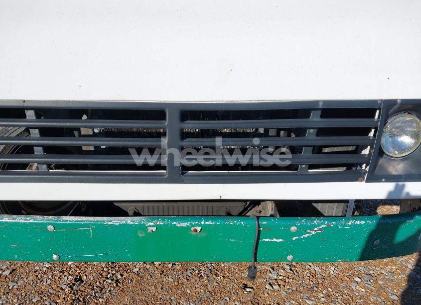 Photo 11 of 2003 Ic Corporation 1000 1652 (VIN 4KAMGABM03A946951)