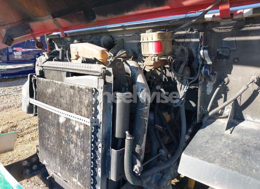 Photo 9 of 2003 Ic Corporation 1000 1652 (VIN 4KAMGABM03A946951)