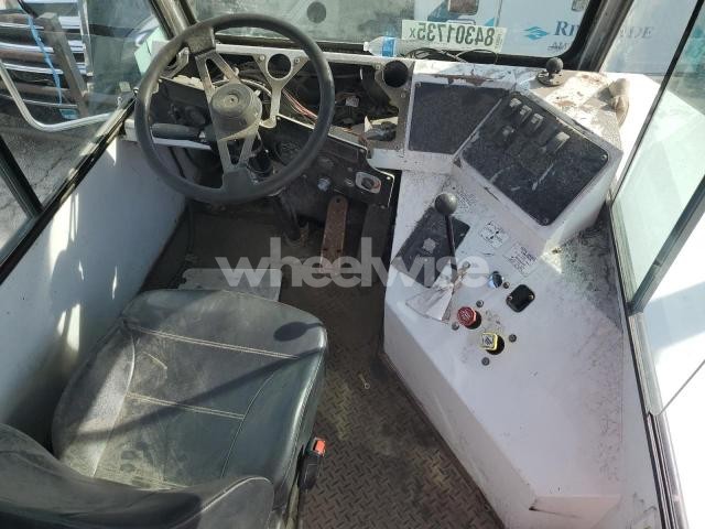 Photo 3 of 2021 CAPT TJ5000 YARD TRUCK (VIN 4LMBB2115ML029678)