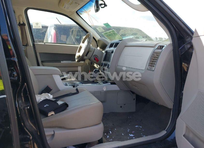 Photo 5 of 2010 Mercury Mariner HYBRID (VIN 4M2CN2K31AKJ05695)