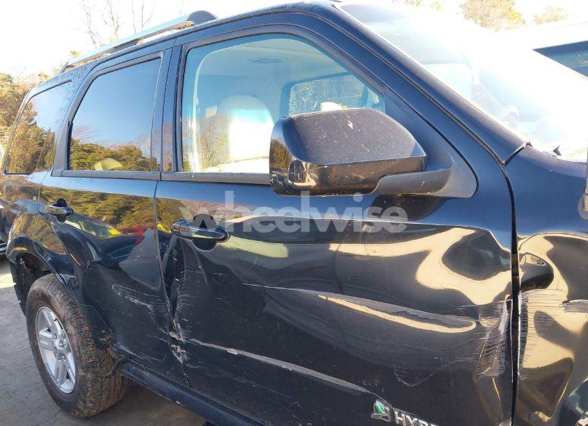 Photo 13 of 2010 Mercury Mariner HYBRID (VIN 4M2CN3K30AKJ04348)