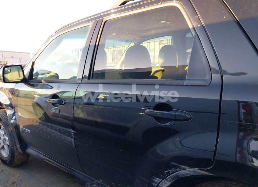 Photo 14 of 2010 Mercury Mariner HYBRID (VIN 4M2CN3K30AKJ04348)