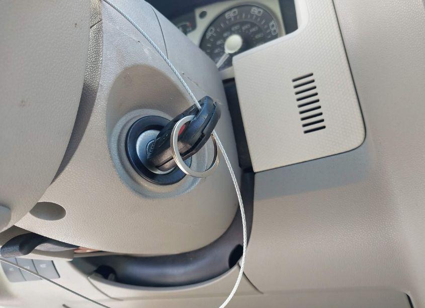 Photo 11 of 2010 Mercury Mariner (VIN 4M2CN8B70AKJ14510)