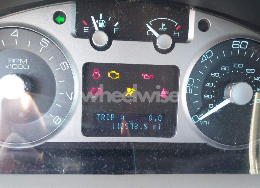 Photo 16 of 2010 Mercury Mariner (VIN 4M2CN8B72AKJ30465)