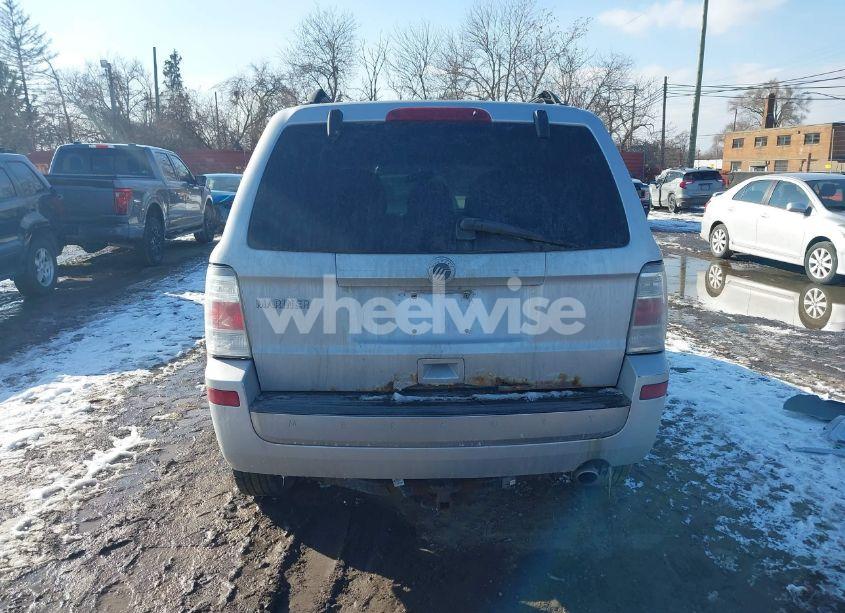 Photo 17 of 2010 Mercury Mariner (VIN 4M2CN8B72AKJ30465)