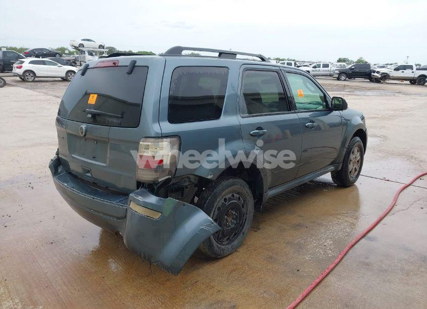 Photo 4 of 2010 Mercury Mariner (VIN 4M2CN8B76AKJ26340)