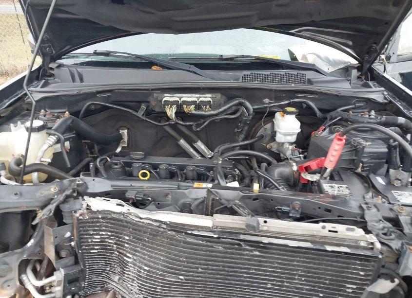 Photo 10 of 2010 Mercury Mariner (VIN 4M2CN8B78AKJ07000)