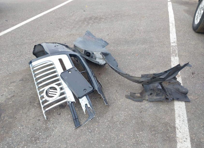 Photo 12 of 2010 Mercury Mariner (VIN 4M2CN8B78AKJ07000)