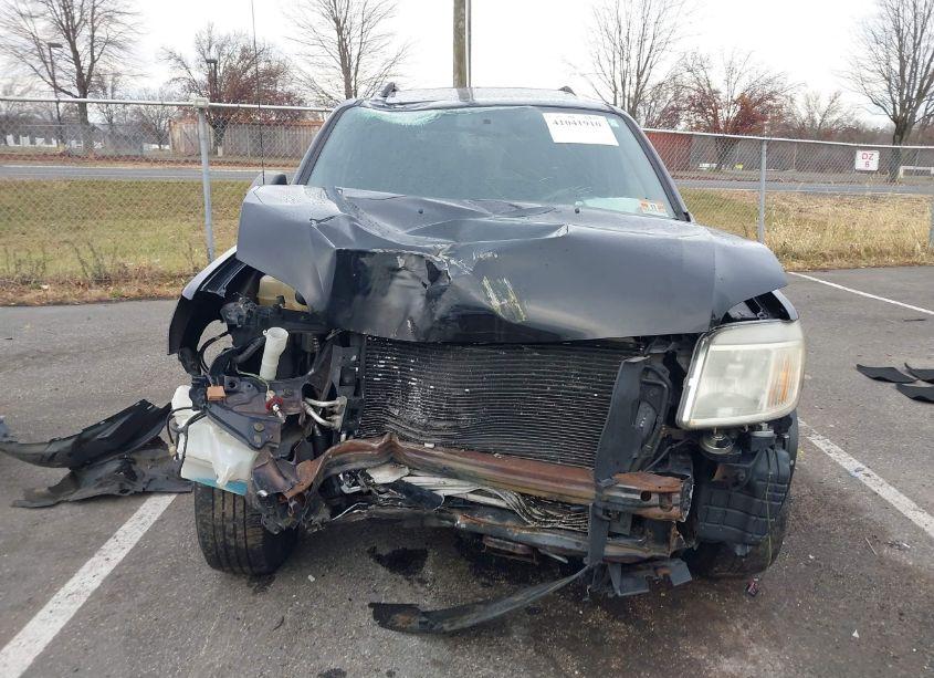 Photo 13 of 2010 Mercury Mariner (VIN 4M2CN8B78AKJ07000)