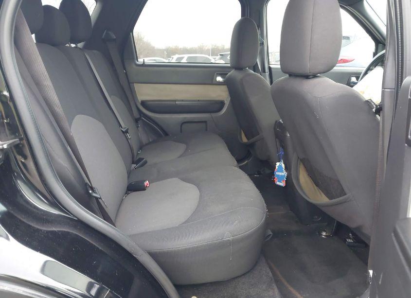 Photo 8 of 2010 Mercury Mariner (VIN 4M2CN8B78AKJ07000)