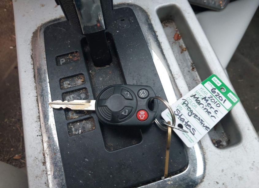 Photo 11 of 2010 Mercury Mariner (VIN 4M2CN8B78AKJ20667)