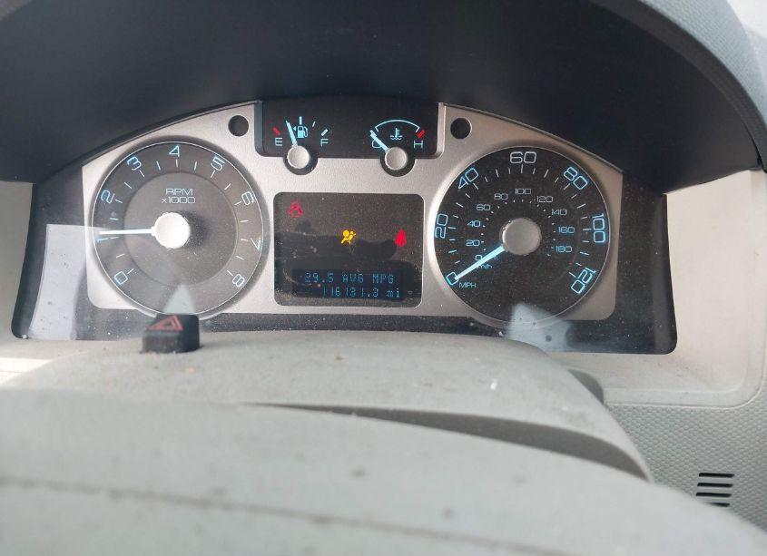 Photo 7 of 2010 Mercury Mariner (VIN 4M2CN8B78AKJ20667)