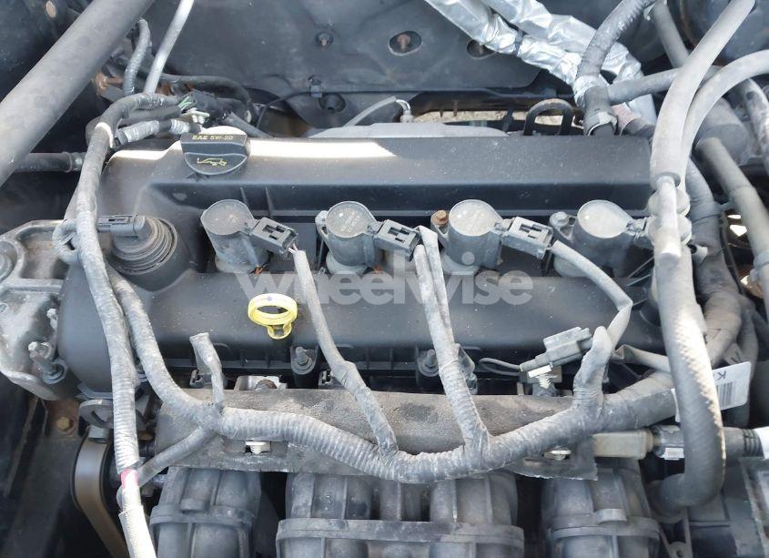 Photo 10 of 2010 Mercury Mariner (VIN 4M2CN8B79AKJ04672)