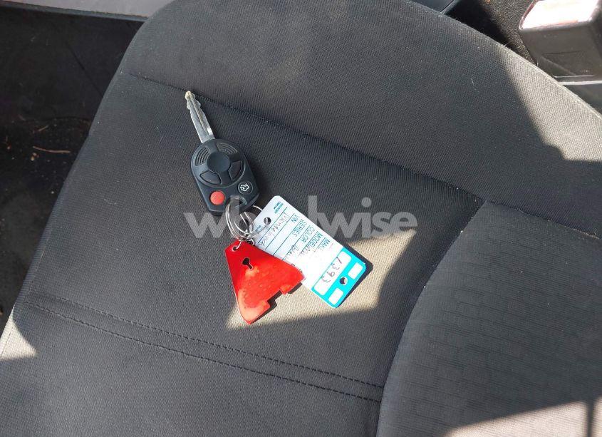 Photo 11 of 2010 Mercury Mariner (VIN 4M2CN8B79AKJ28843)