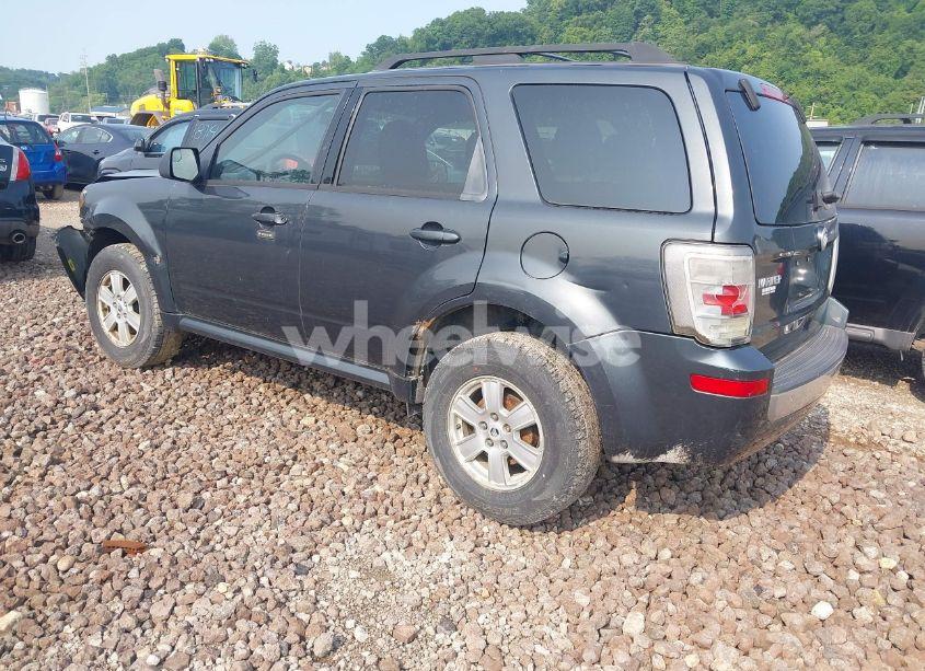 Photo 3 of 2010 Mercury Mariner (VIN 4M2CN8B79AKJ28843)