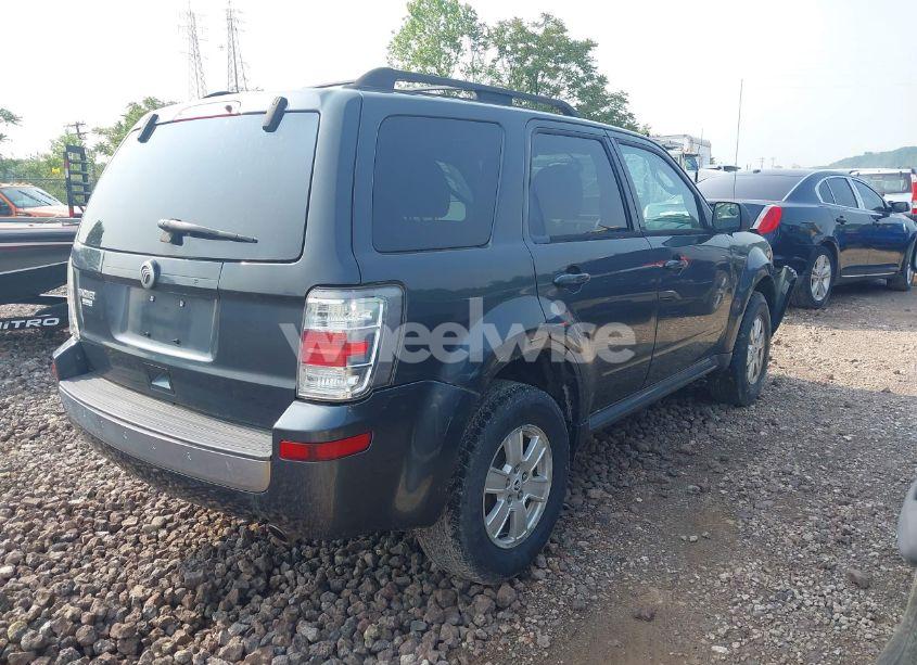 Photo 4 of 2010 Mercury Mariner (VIN 4M2CN8B79AKJ28843)