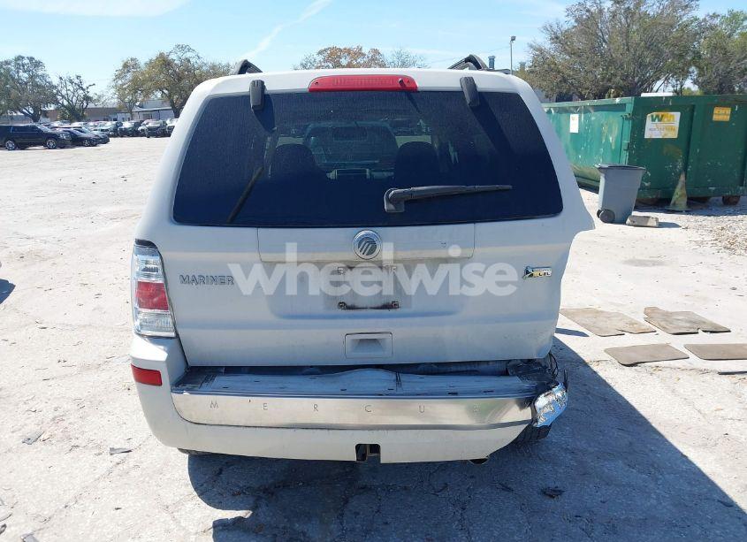 Photo 16 of 2010 Mercury Mariner (VIN 4M2CN8BG7AKJ01706)