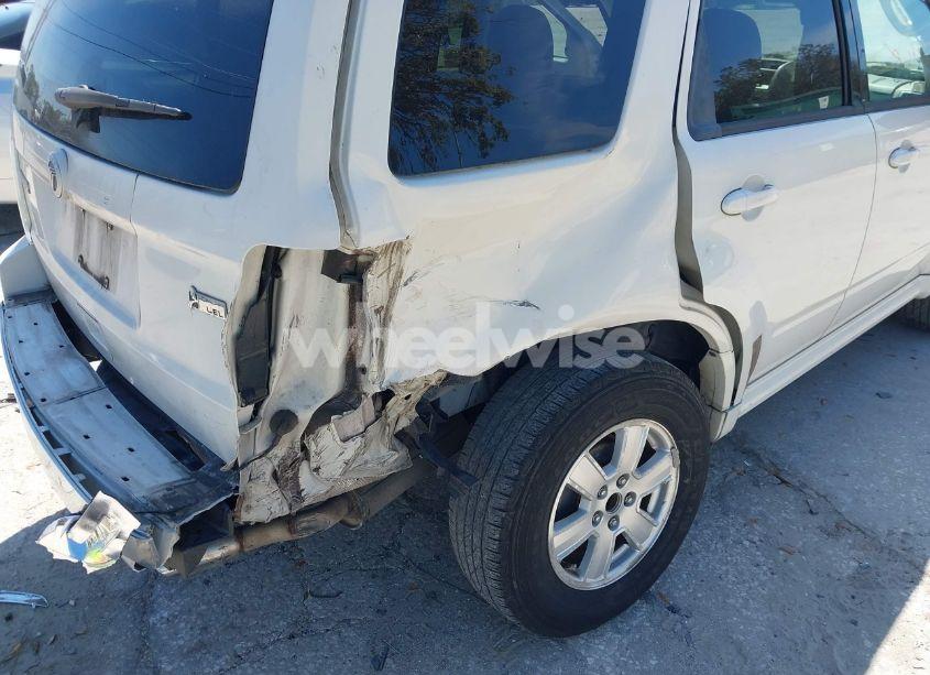 Photo 6 of 2010 Mercury Mariner (VIN 4M2CN8BG7AKJ01706)