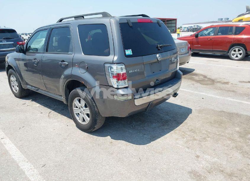 Photo 3 of 2010 Mercury Mariner (VIN 4M2CN8BG8AKJ19762)