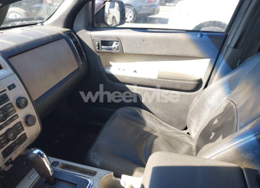 Photo 5 of 2010 Mercury Mariner PREMIER (VIN 4M2CN8H71AKJ20503)