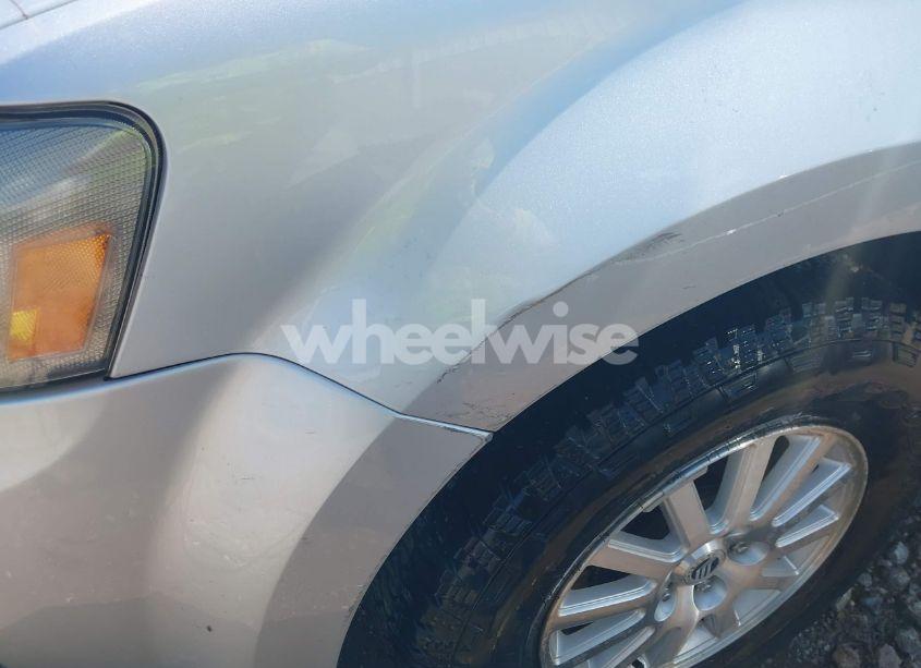 Photo 6 of 2010 Mercury Mariner PREMIER (VIN 4M2CN8H72AKJ00244)